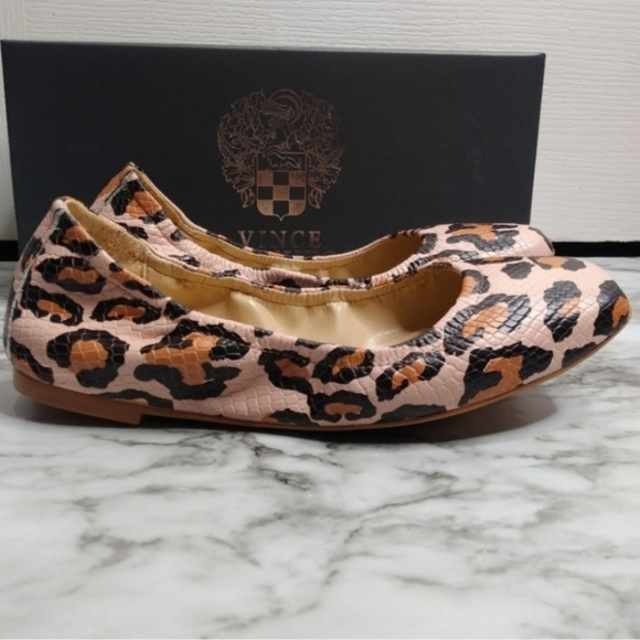 Vince Camuto Brindin Leopard flats size 7 - Picture 2 of 6